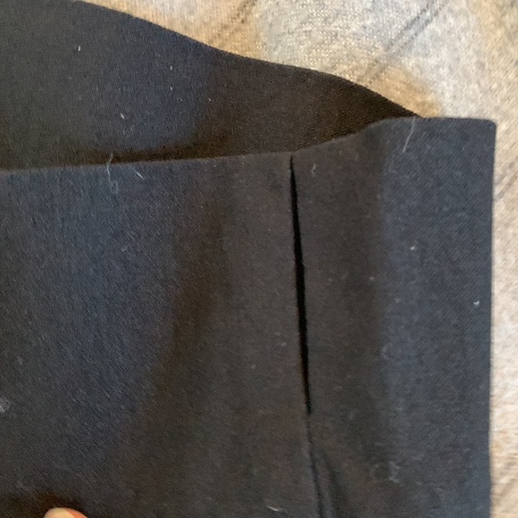 Denver Hayes Capris, Size 6, stretch - Picture 3 of 5